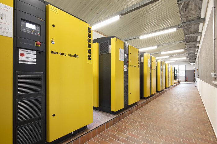Energiatakarékos működés a KAESER EBS csavarfúvóival.
