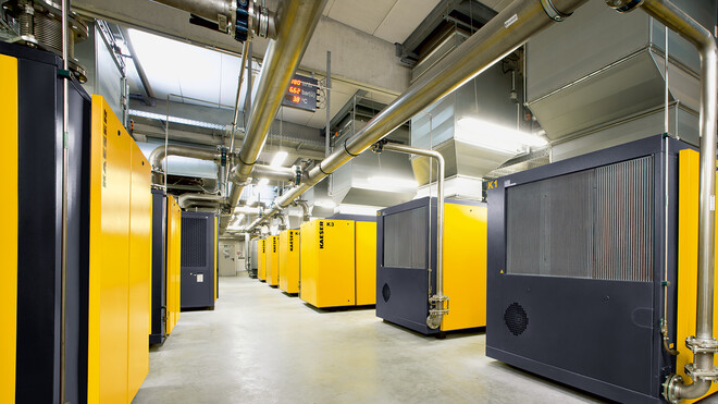 Méréstechnika a sűrített levegős állomás szívó- és környezeti körülményeinek mérésére.