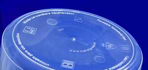 Egy, a Fürst GmbH által gyártott műanyag palack talpa.