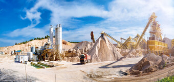 Sűrített levegős kompresszorok a bányászatban – a KAESER KOMPRESSOREN megbízható technológiája az igényes földalatti alkalmazásokhoz.